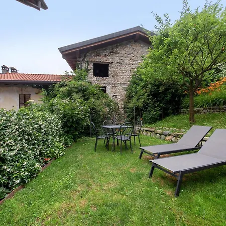 Apartmán Luxury Lakefront Maisonette Lezzeno