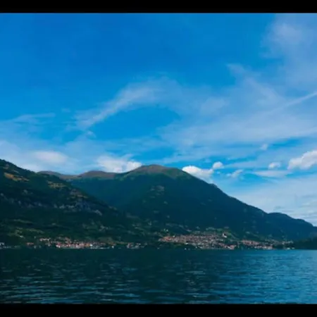 Luxury Lakefront Maisonette Apartment *