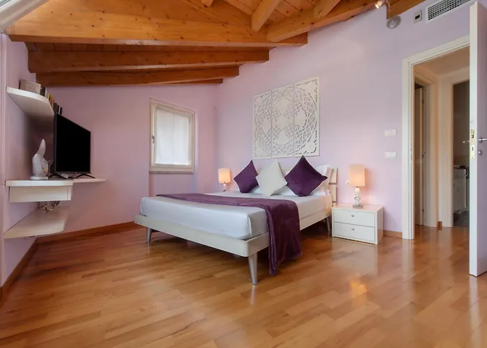 Apartmán Luxury Lakefront Maisonette *