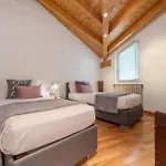 Luxury Lakefront Maisonette *