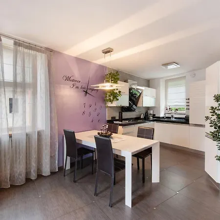 Appartement Luxury Lakefront Maisonette