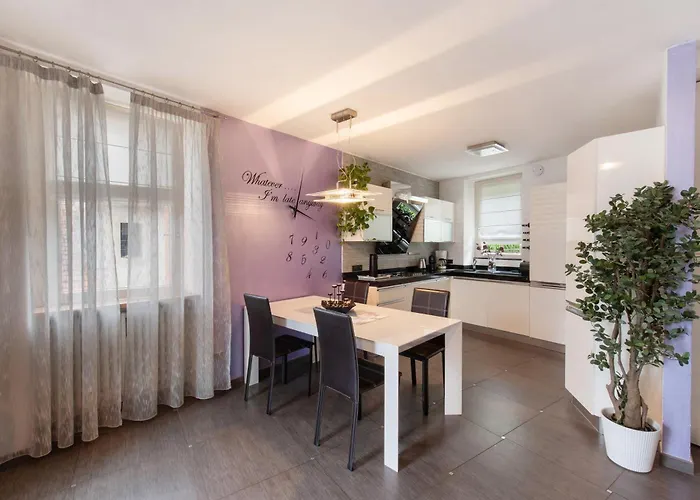 Luxury Lakefront Maisonette *