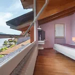 Luxury Lakefront Maisonette Apartment *